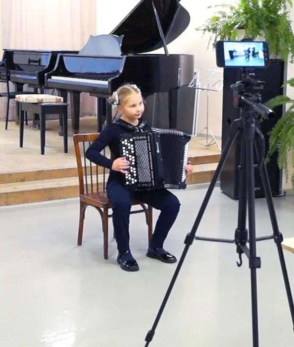 V открытый городской фестиваль-конкурс юных исполнителей «Музыкальный вернисаж».