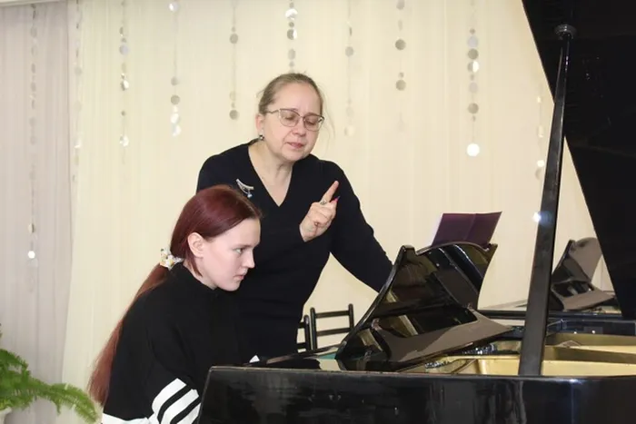 Мастер-класс "Развитие технических навыков на уроках фортепиано для младших и средних классов"