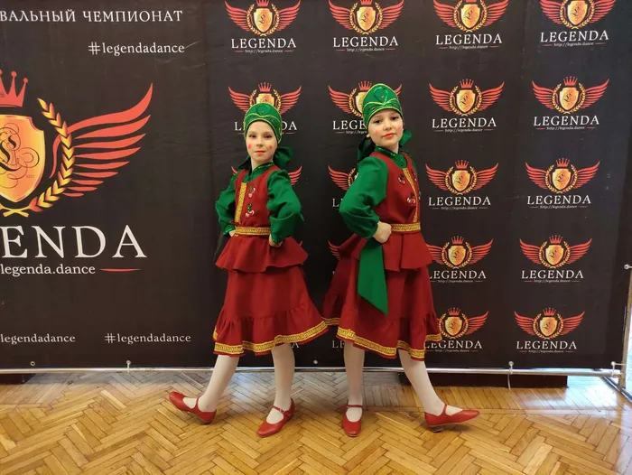 Дуэт хореографического ансамбля "ЭлеменТ".jpg