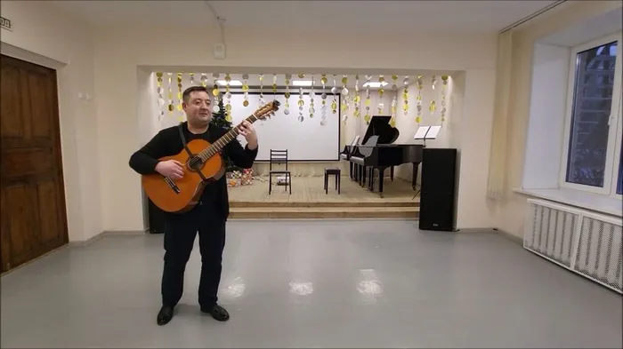 Преподаватель по классу гитары