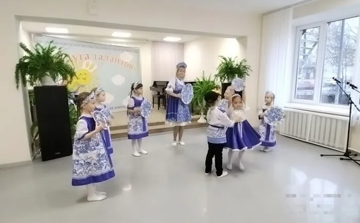 VI открытый городской фестиваль-конкурс детского творчества "Радуга талантов" для воспитанников детских садов города Полевского.