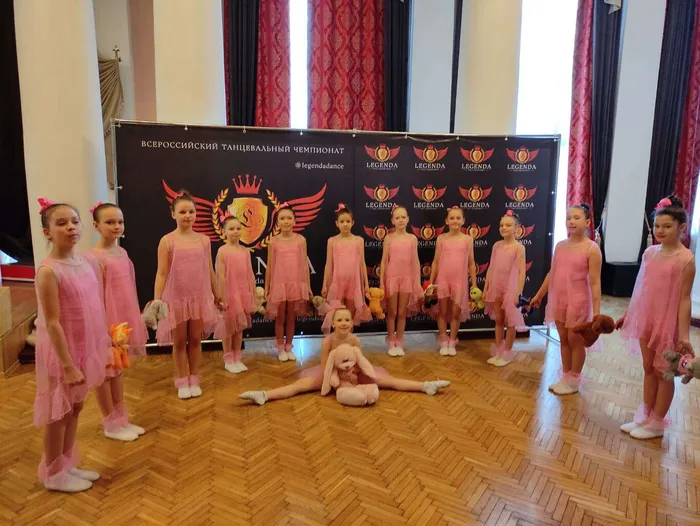 Хореографический ансамбль "ЭлеменТ".jpg