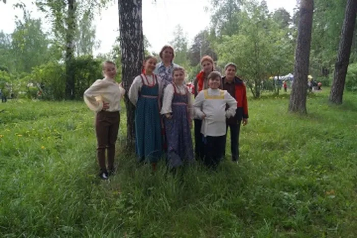 XVII Открытый городской фестиваль народного творчества «Гуляние на Троицу». Мероприятие было посвящено православному празднику Святой Троицы