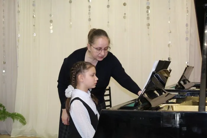 Мастер-класс "Развитие технических навыков на уроках фортепиано для младших и средних классов"