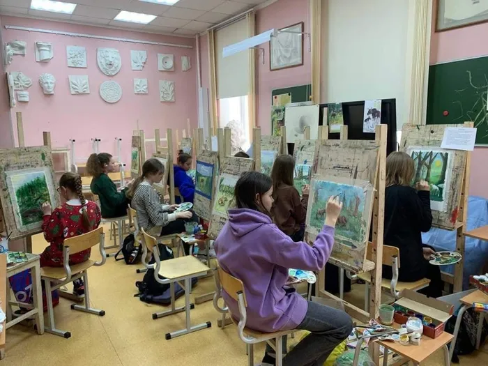 IV Областной конкурс по станковой композиции «Любимый Урал»