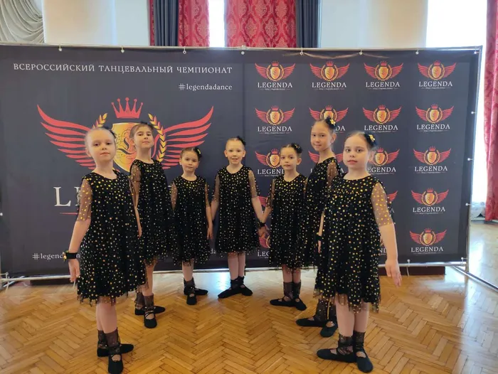 Танцевальная группа "Экспресс".jpg